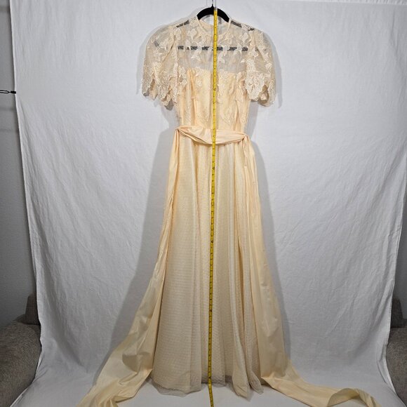 Vintage ILGWU UNION MADE Fairy Modern Edwardian CREAM Wedding Gown Dress Size 4. - Picture 15 of 17